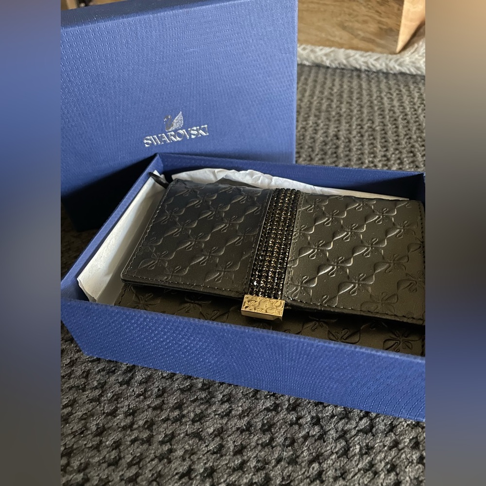 Swarovski Wallet - Picture 2 of 5